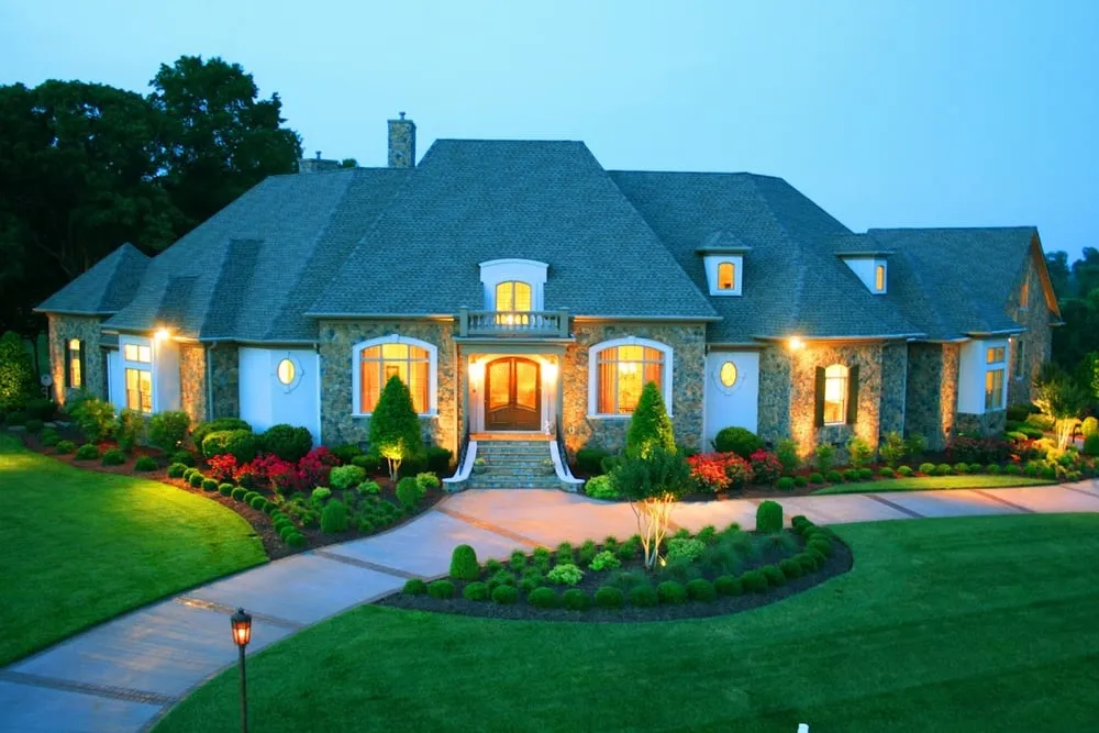 Local yard cleanup service in Mooresville, NC by DalaCasa Landscape Management