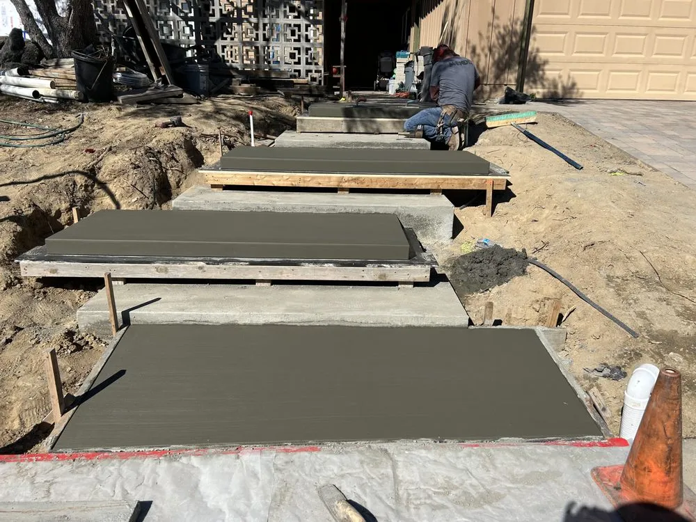 Top-rated yard maintenance with custom design in Oceanside, CA by Dalia’s Concrete Services