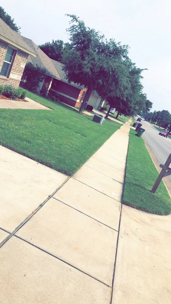 Affordable outdoor landscaping in Euless, TX - DaLite LawnCare And landscaping