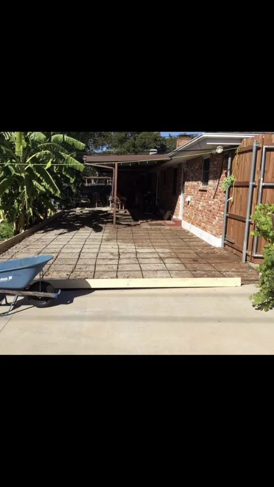 Affordable lawn care service with custom design across Euless, TX - DaLite LawnCare And landscaping