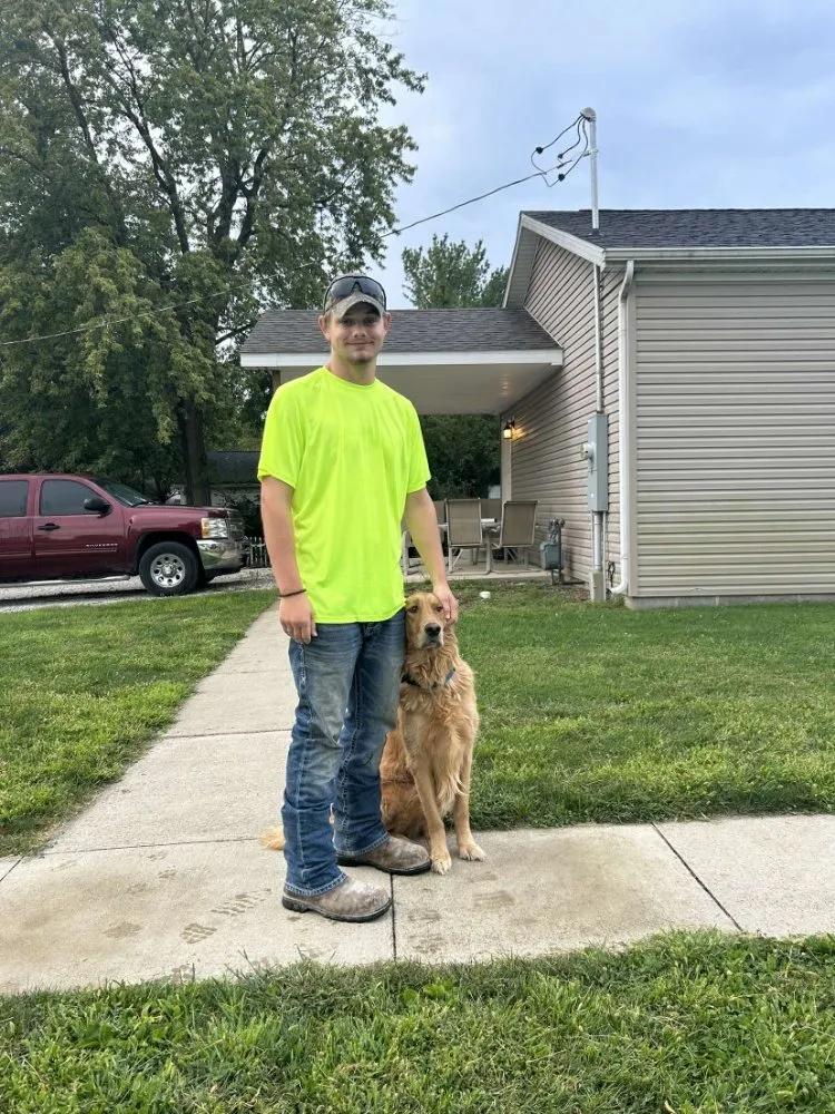 Local lawn mowing service experts serving West Lafayette, IN - Dallas Construction Service