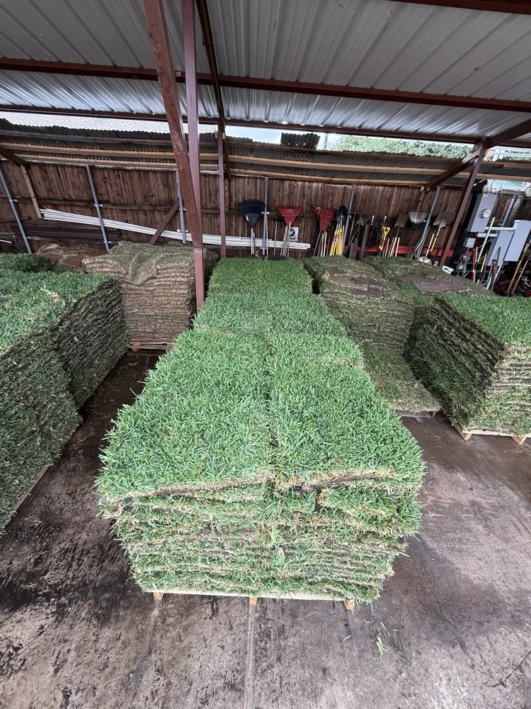 Reliable garden landscaping in Carrollton, TX - Dallas Sod Grass