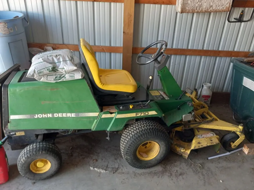 Affordable yard cleanup service in Kirksville, MO by Dalmatian Lawn Care