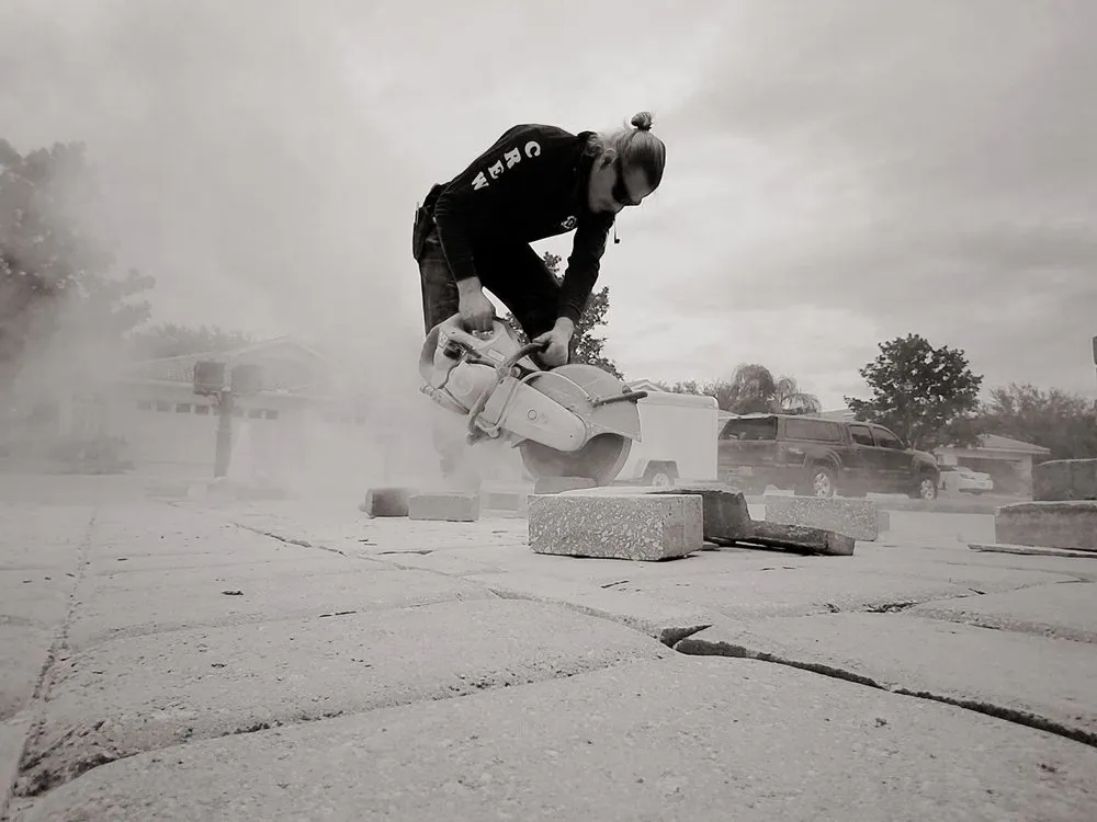 Affordable yard cleanup service for year-round maintenance across Englewood, FL - Dalton's Landscape Service