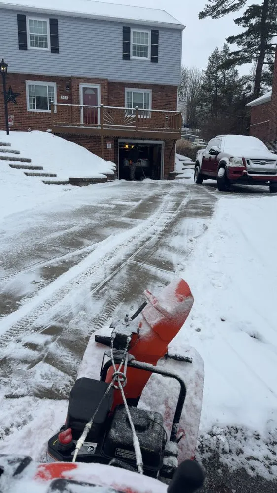 Reliable landscape design experts serving Pleasant Hills, PA - Dalt’s Lawncare & Landscaping