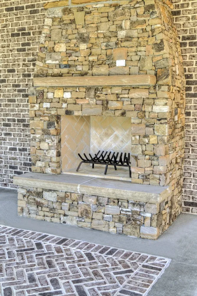 Top-rated yard cleanup service in North Augusta, SC by Dalzell Design Landscaping