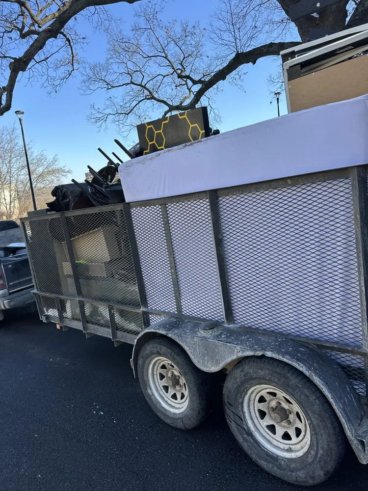 Professional yard maintenance experts serving Hyattsville, MD - DAM Services