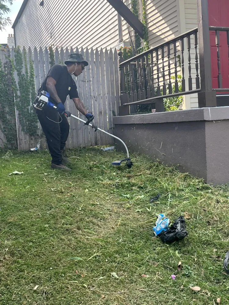 Trusted landscape installation in Toledo, OH - Damare’s Yard To Home Services