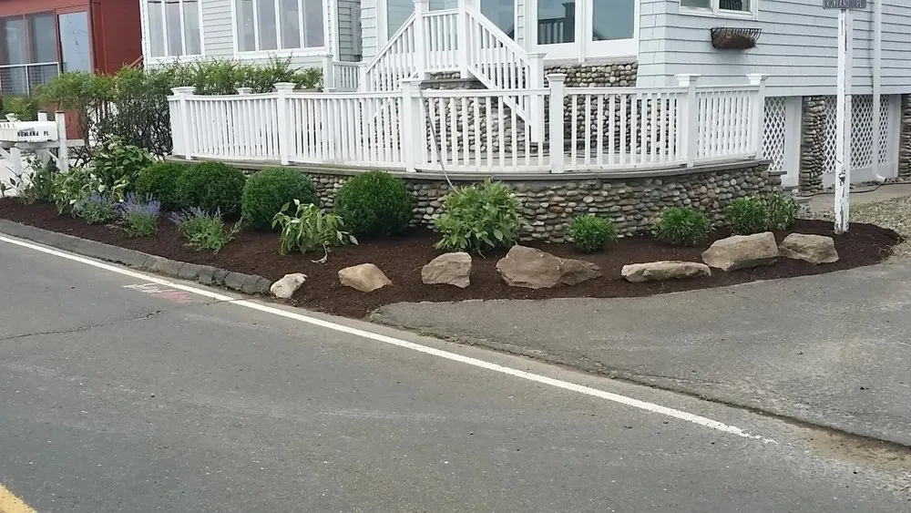 Expert lawn mowing service in Norwalk, CT - Damato Landscaping