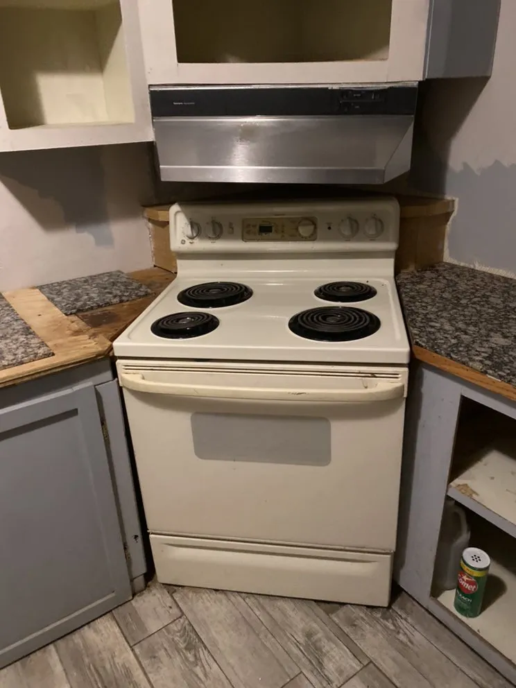 Expert residential landscaping for year-round maintenance in Kingman, AZ by Damian’s Handyman & Landscaping Service