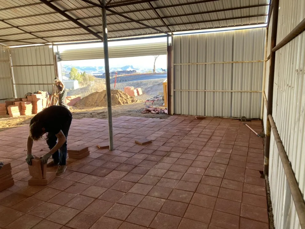 Custom yard cleanup service for homes across Kingman, AZ - Damian’s Handyman & Landscaping Service