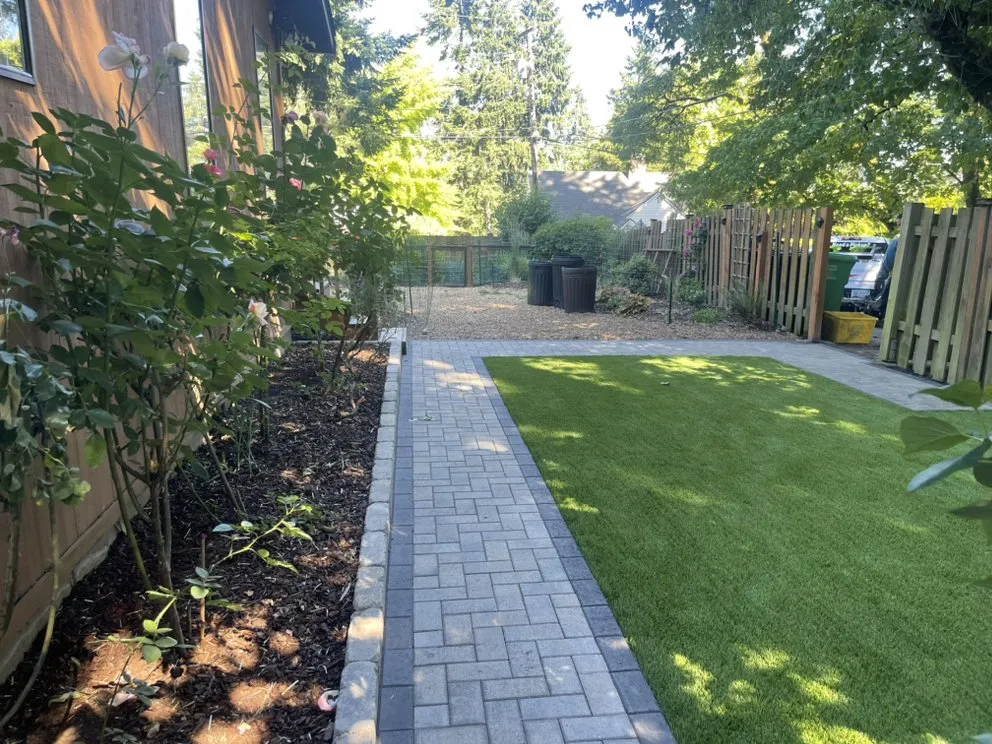 Reliable landscape installation with custom design in Wood Village, OR by Damián landscape