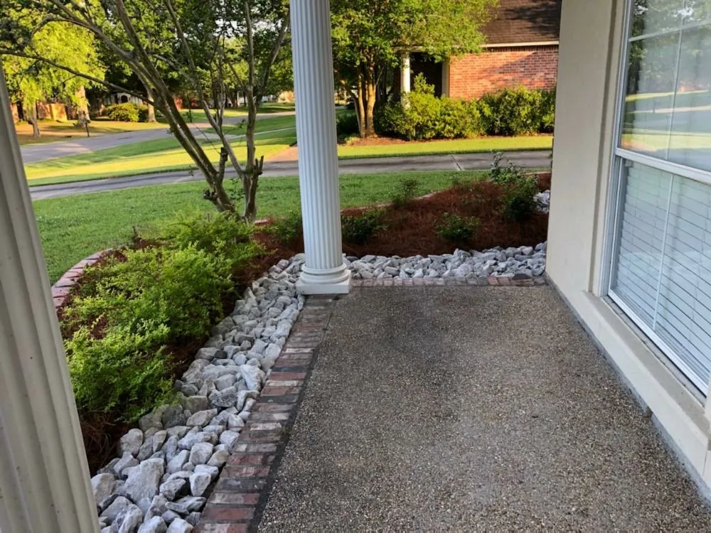 Custom landscape design near you in Baton Rouge, LA by Damion's Lawn Care