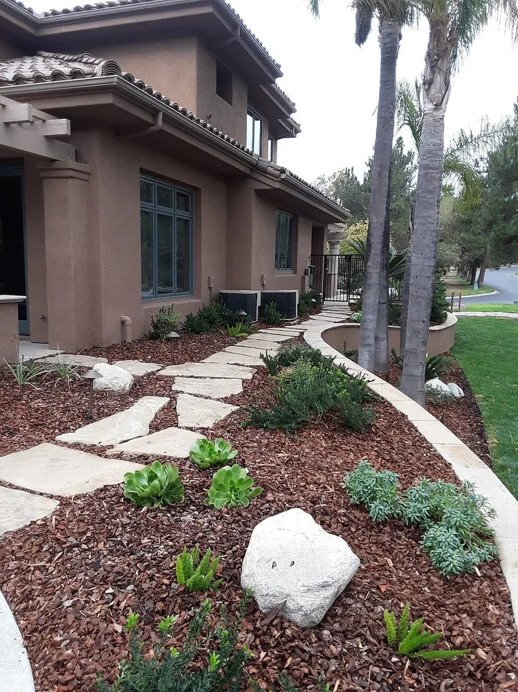 Top-rated garden landscaping experts serving La Mesa, CA - Dan Boney's Landscape Maintenance