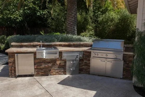 Top-rated garden landscaping for year-round maintenance in Brentwood, CA by Dan Mercado Landscaping