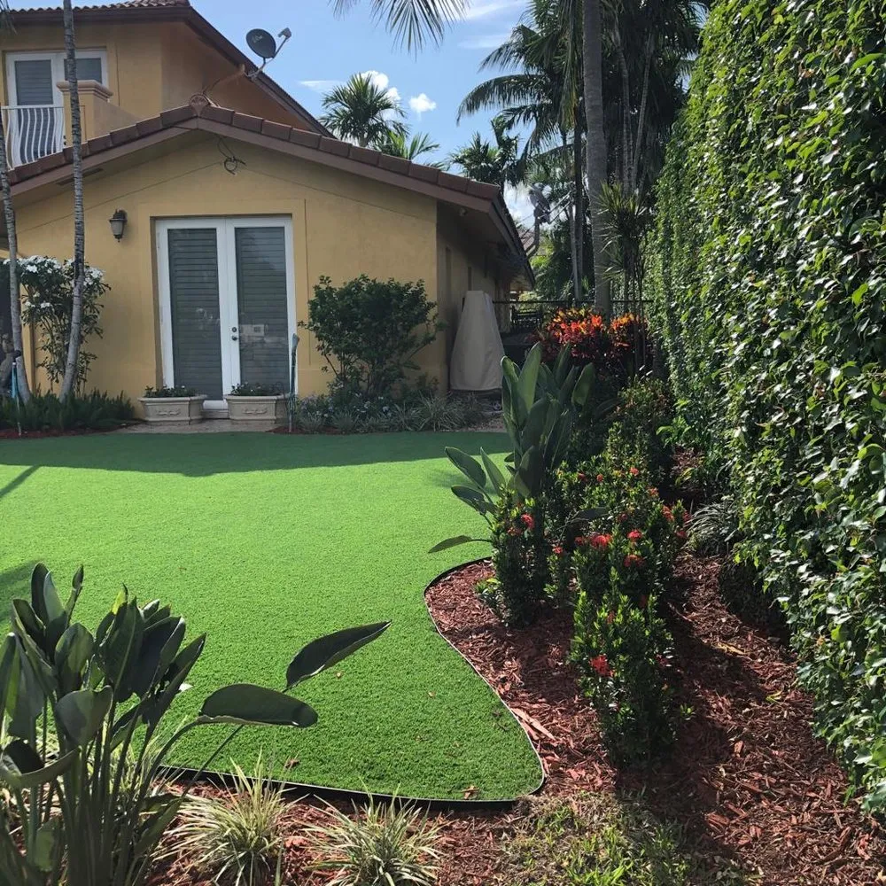 Trusted yard maintenance in Fort Lauderdale, FL by Dan Ramos Landscaping