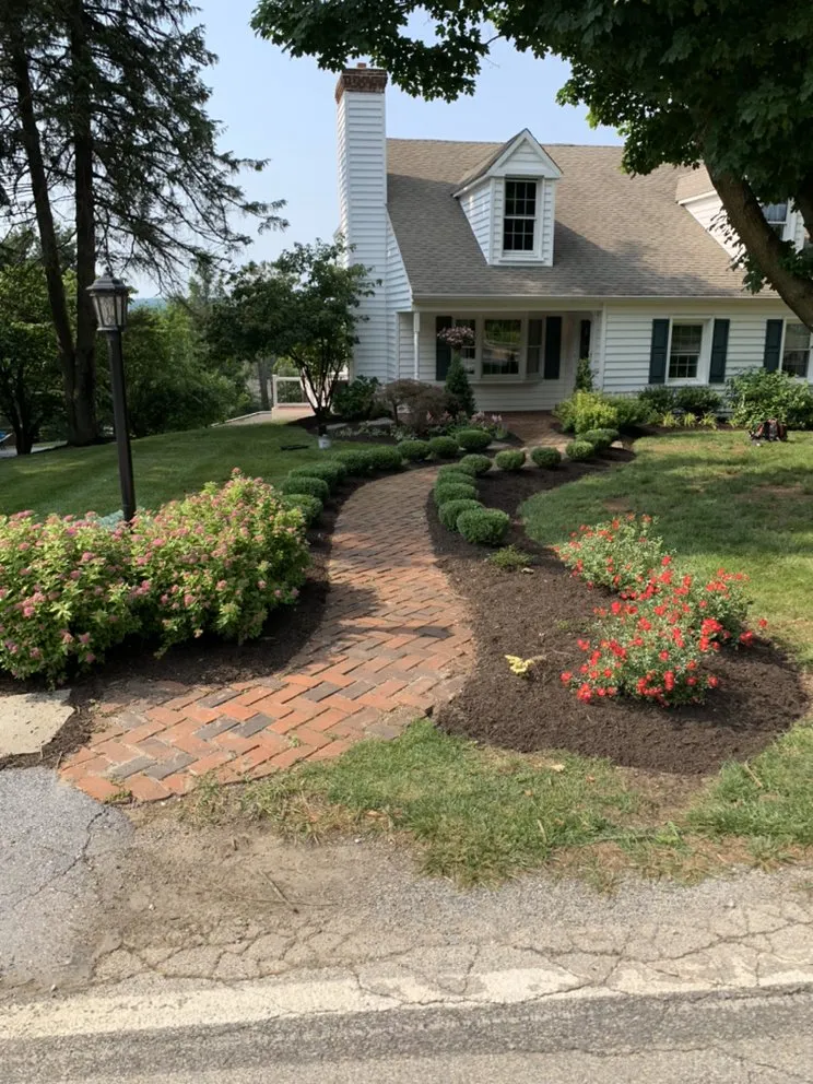 Trusted lawn care service with custom design across Rutledge, PA - D’Angelo landscaping