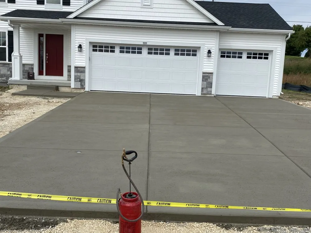 Trusted lawn care service experts serving Hartford, WI - Daniel Construction