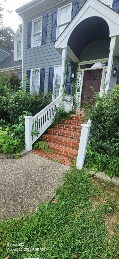 Top-rated yard cleanup service for homes in Clayton, NC by Daniel Daniel Lawn Care Plus