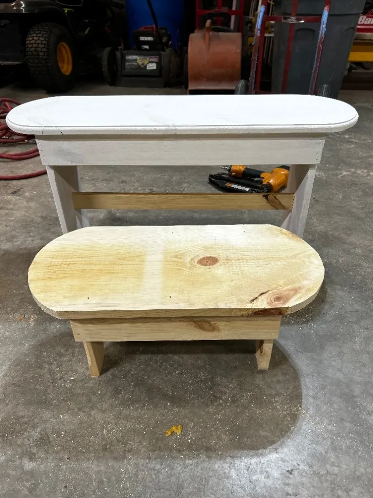 Custom lawn mowing service in Camdenton, MO by Daniel James Home Services