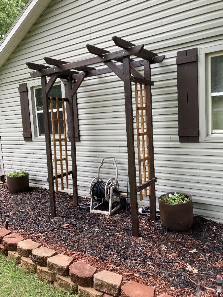 Expert garden landscaping in Camdenton, MO by Daniel James Home Services