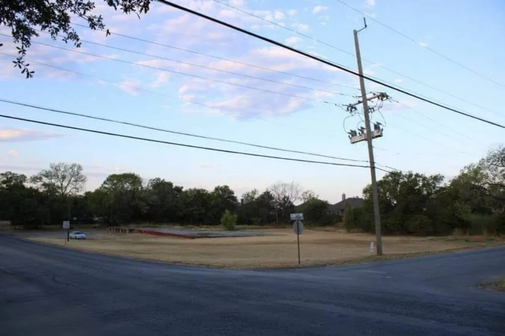Local landscape installation for homes across Colorado, TX - Daniel Landscaping