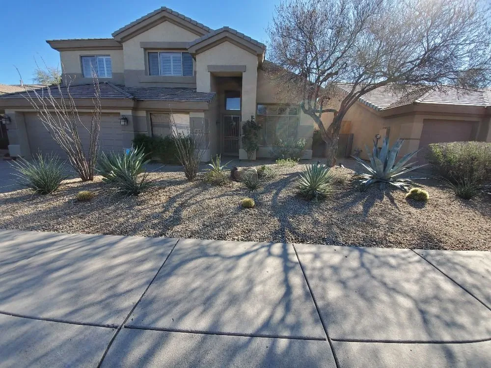 Trusted lawn mowing service in Phoenix, AZ by Daniel Landscaping