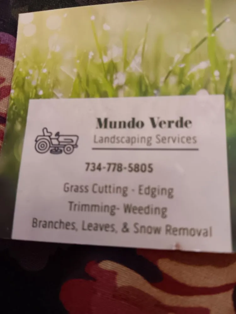 Custom garden landscaping in Ypsilanti, MI by Daniel Lawncare