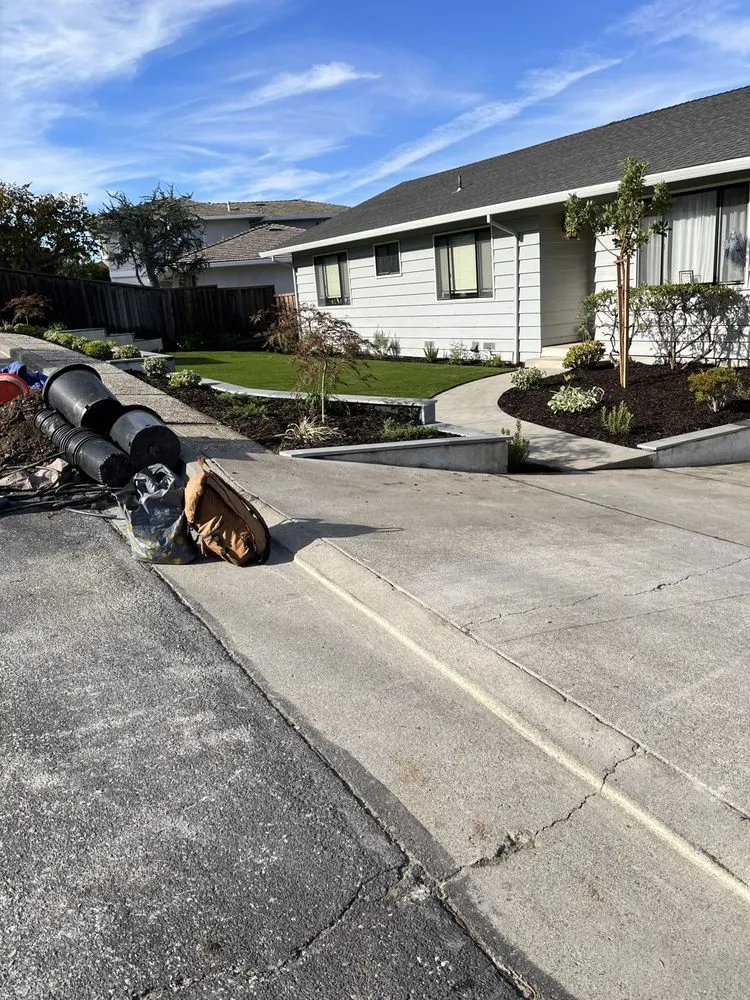 Professional garden landscaping in Hayward, CA - Daniel Martinez Landscaping