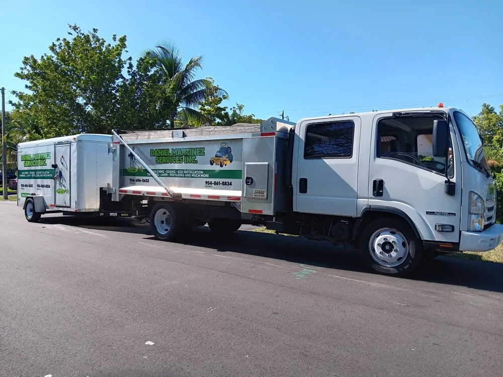 Expert garden landscaping experts serving Coral Springs, FL - Daniel Martinez Services