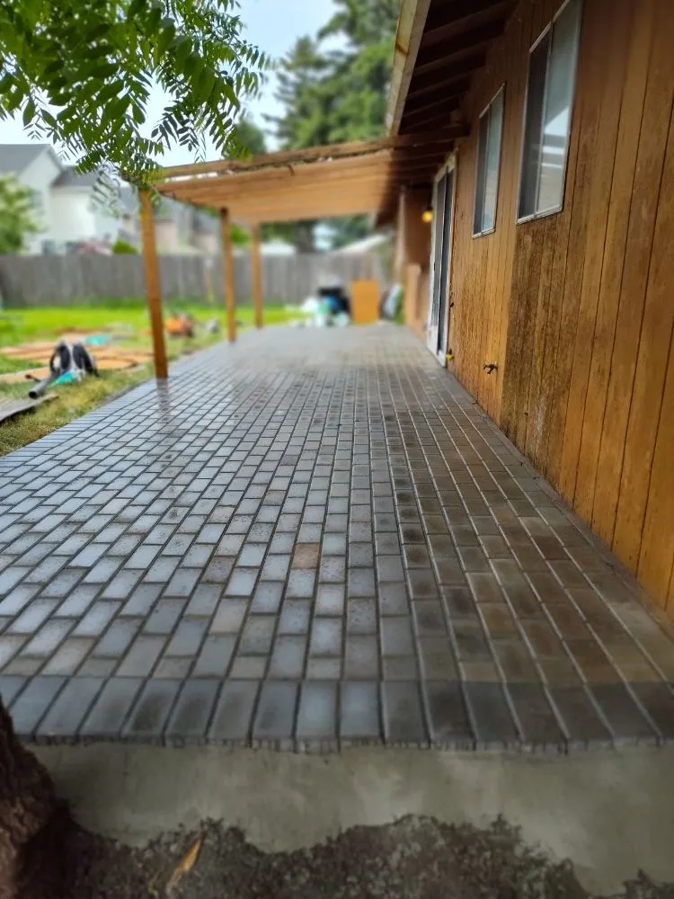 Affordable lawn mowing service experts serving Vancouver, WA - Daniel R & R Landscaping