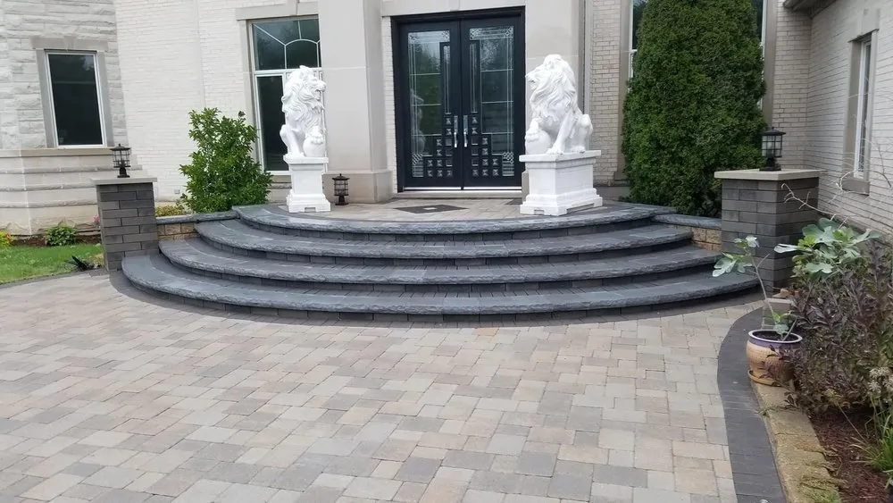 Affordable landscaping services experts serving Aurora, IL - Daniel’s Brick Paving & Landscaping