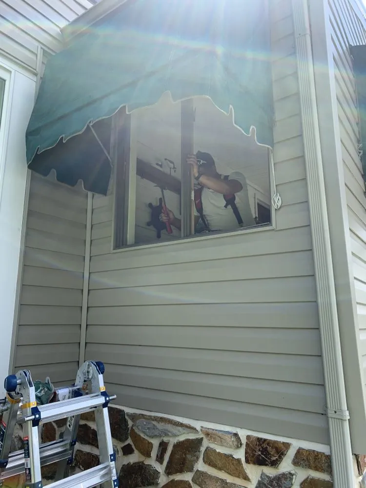 Professional lawn care service for homes in New Castle, DE by Daniel's Contracting