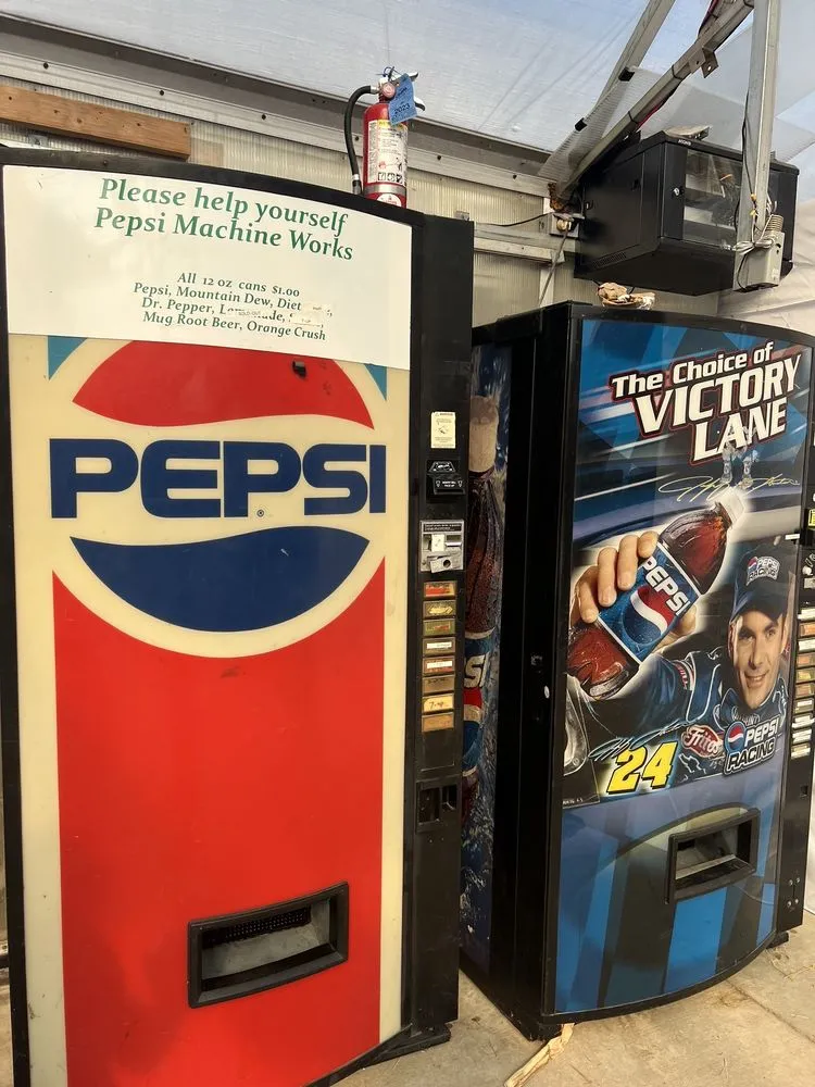 Trusted residential landscaping for year-round maintenance in Saint Peters, MO by Daniel's Farm & Greenhouse