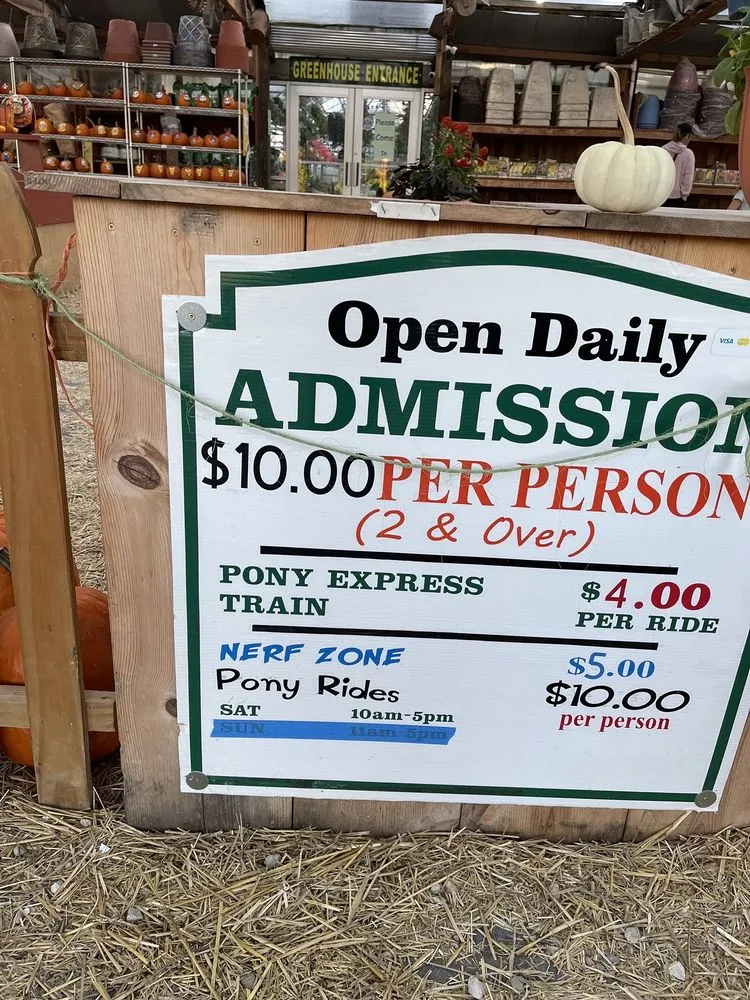 Trusted landscape installation in Saint Peters, MO by Daniel's Farm & Greenhouse