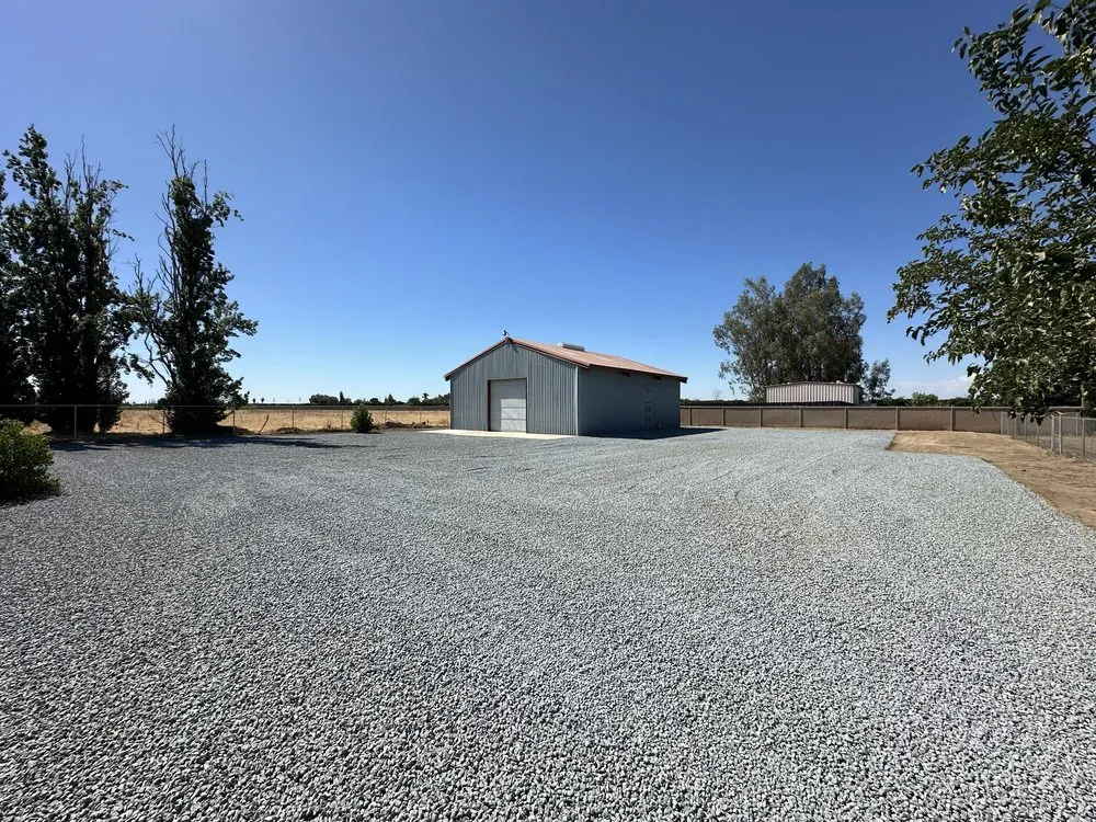 Custom yard cleanup service for outdoor upgrades in Clovis, CA by Daniel’s Land Service