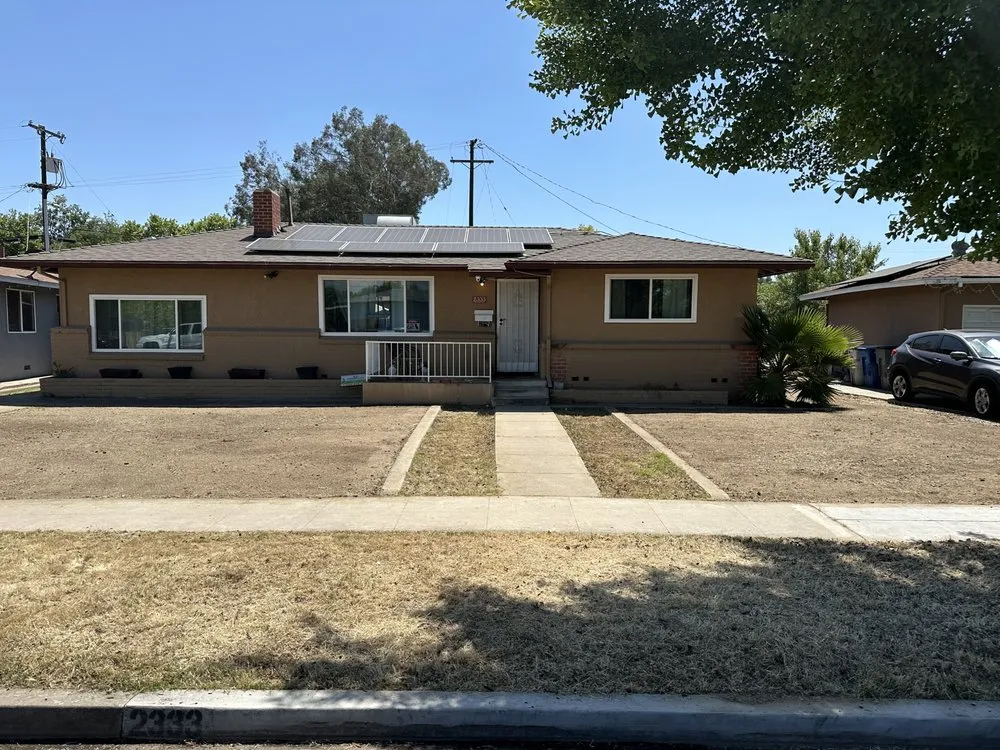 Reliable yard cleanup service for year-round maintenance in Clovis, CA by Daniel’s Land Service