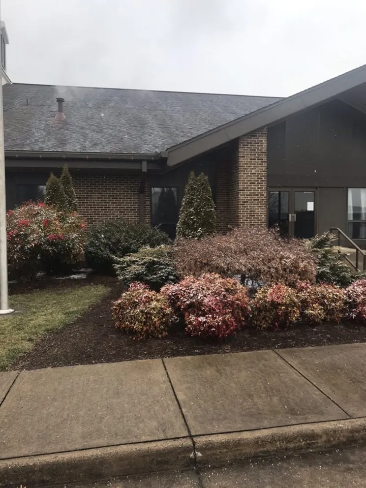 Top-rated lawn care service in Harrisonburg, VA by Daniel's Landscape