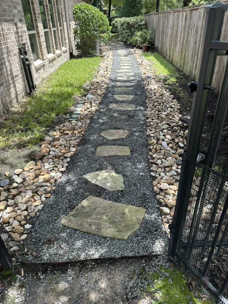 Custom garden landscaping for year-round maintenance in Magnolia, TX by Daniel’s Landscaping and Irrigation