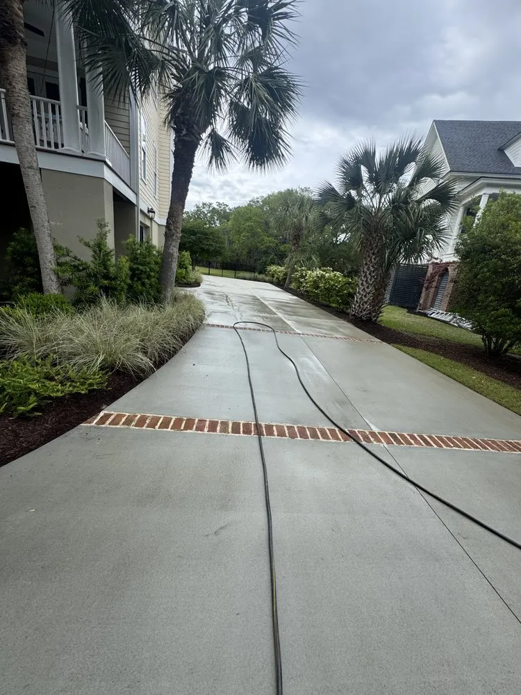 Trusted yard maintenance for beautiful yards across Georgetown, SC - Daniel’s Landscaping