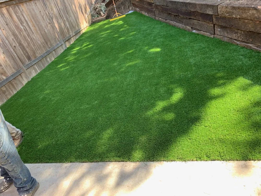 Professional lawn mowing service experts serving La Costa, CA - Daniel's Landscaping