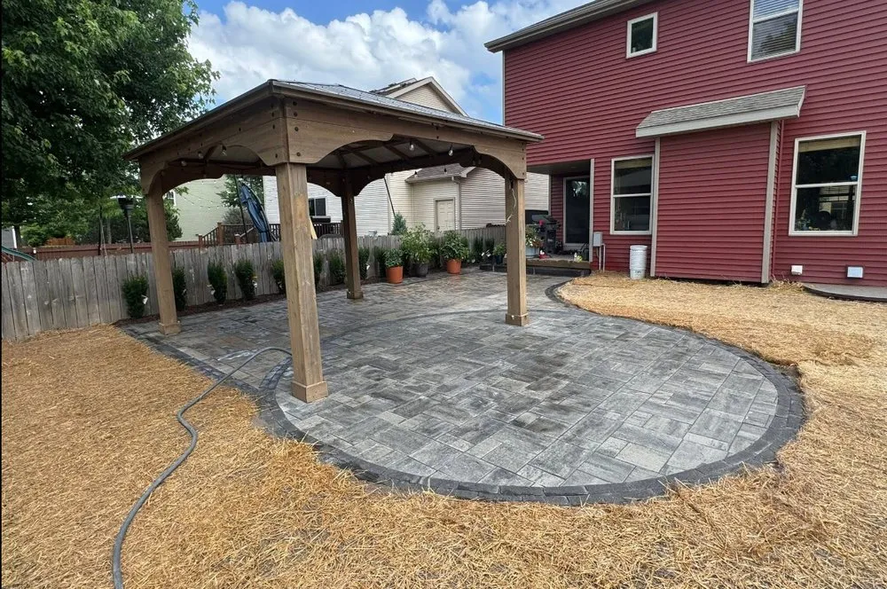 Professional lawn mowing service experts serving Madison, WI - Daniel's Landscaping