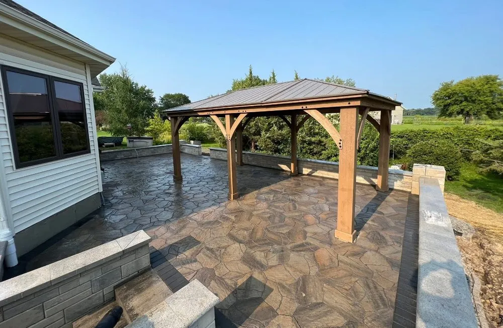 Expert yard maintenance in Madison, WI - Daniel's Landscaping