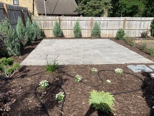 Daniels Landscaping Logo