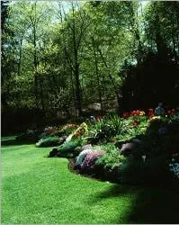 Custom lawn care service experts serving West Lawn, PA - Daniels Landscaping