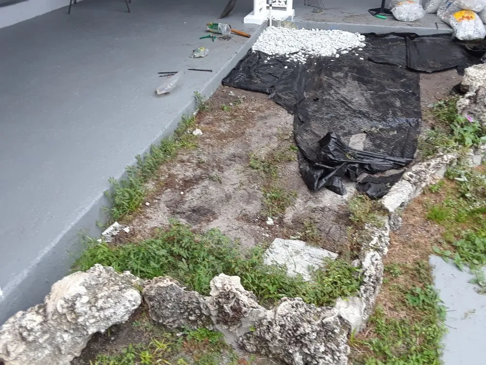 Reliable landscaping services with custom design in Hollywood, FL by Daniels Lawn and Landscape Services