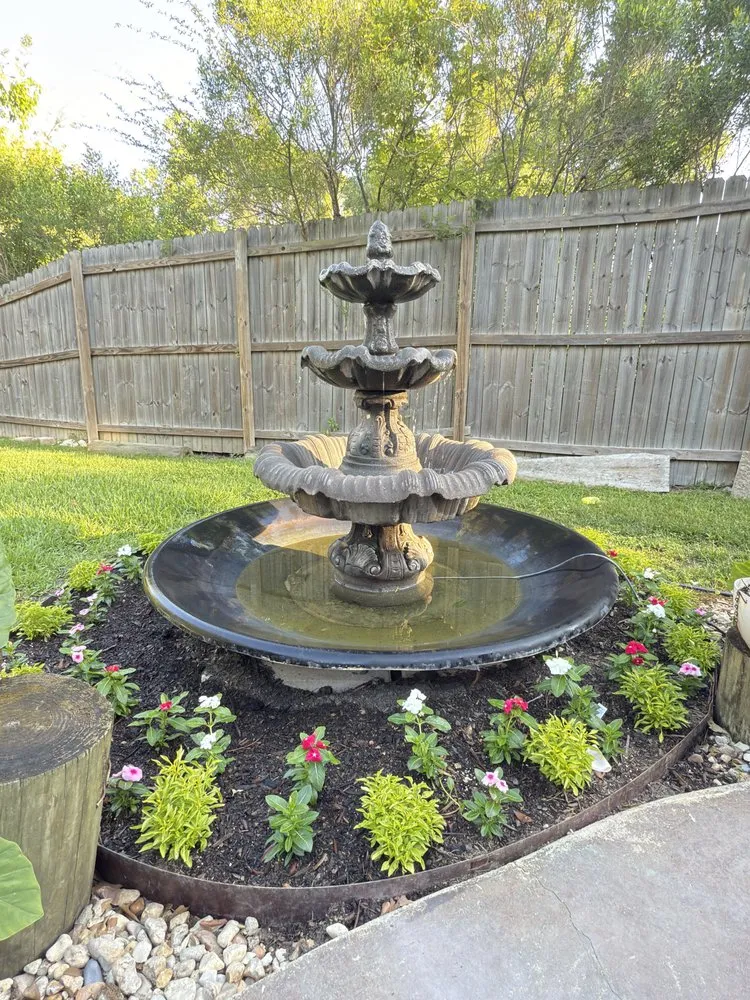 Affordable outdoor landscaping experts serving Baton Rouge, LA - Daniel's Lawn Maintenance
