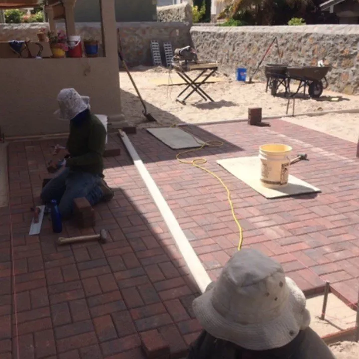 Custom lawn care service for homes in El Paso, TX by Daniel’s Tree & Landscaping