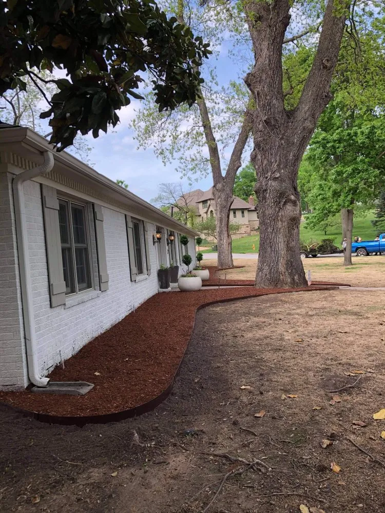 Custom garden landscaping in Wagoner, OK by Daniel’s Tree and Lawn Service