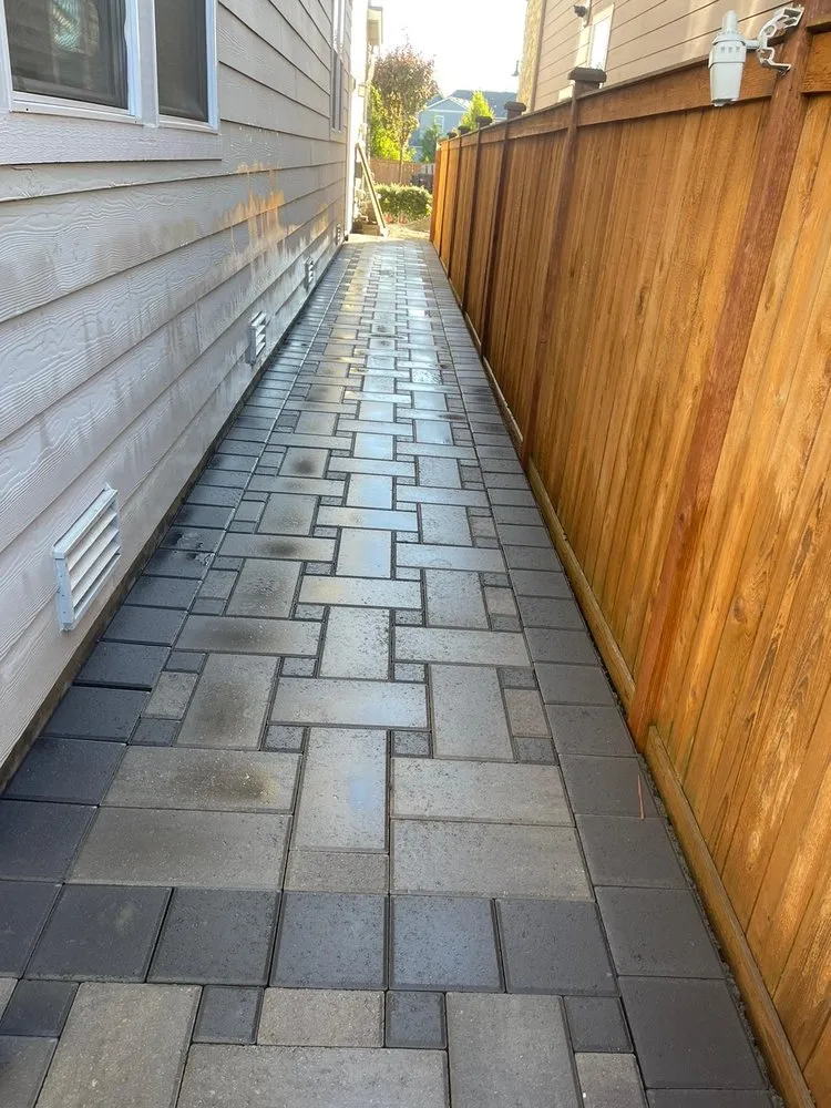 Local yard maintenance in Issaquah, WA by Danis Brick Paver & Landscaping